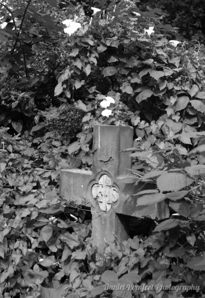Cross Headstone, Parish Church, St John, Hampstead, London, B&W, 2014798.