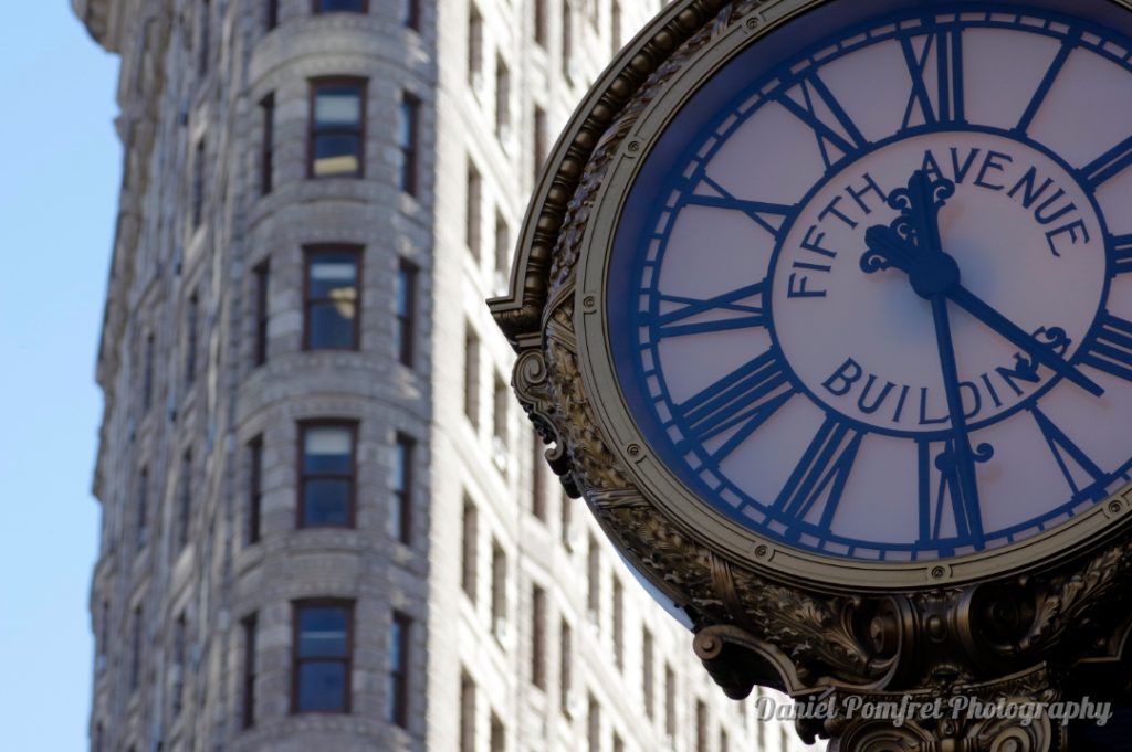 Clock on Fifth Avenue, New York, Manhattan 2019678